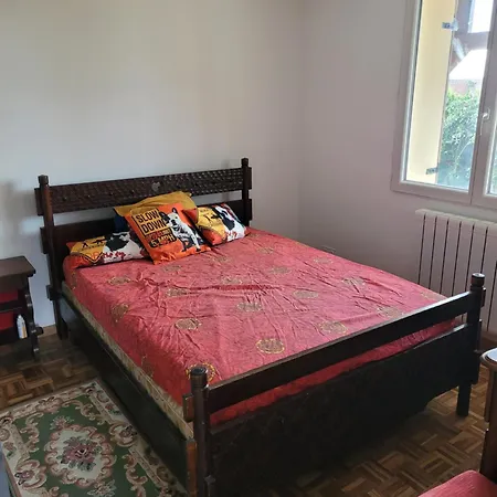 Holiday home Maison De L Hibou *